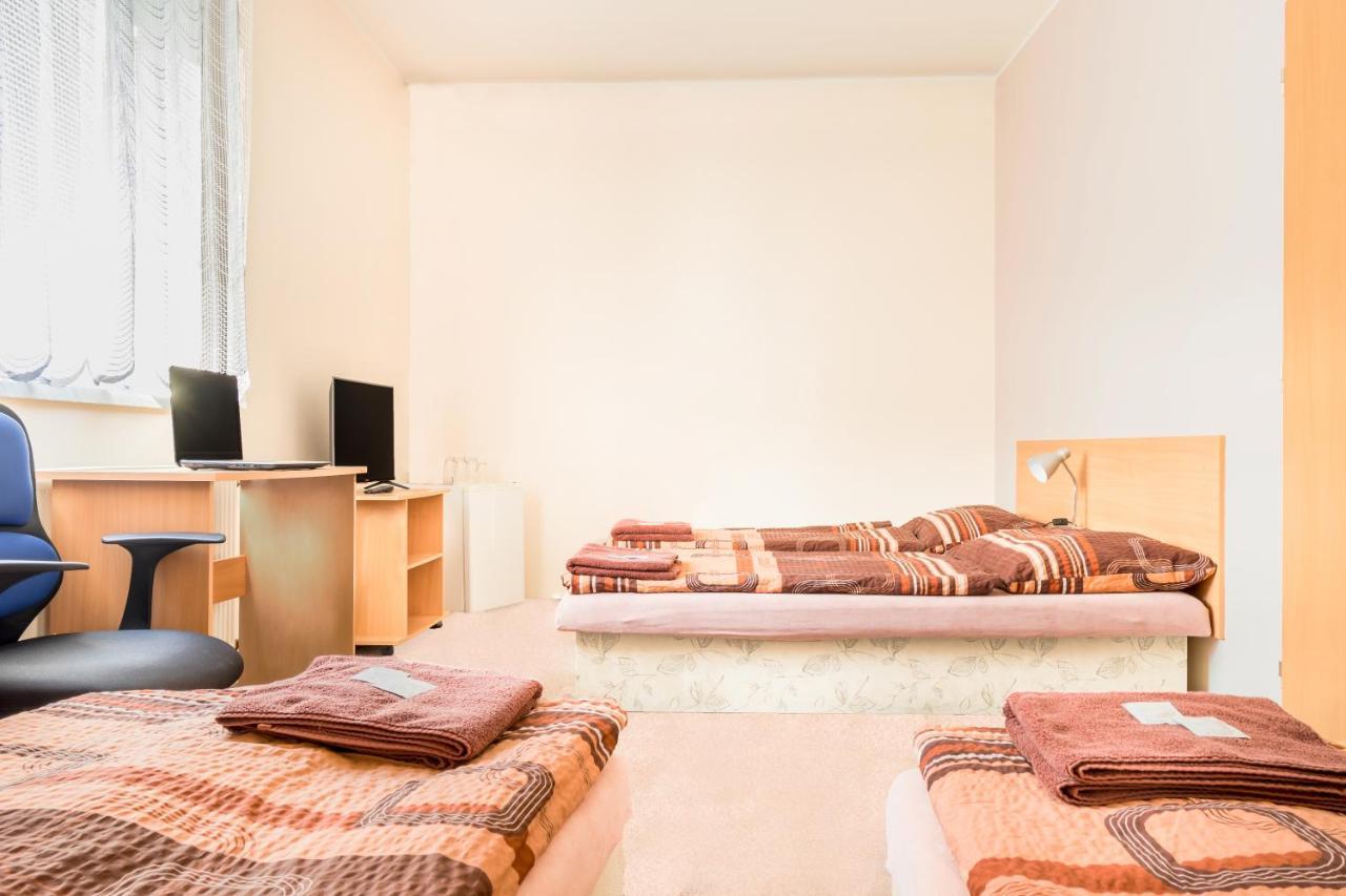Hotel Zannam Brno Esterno foto