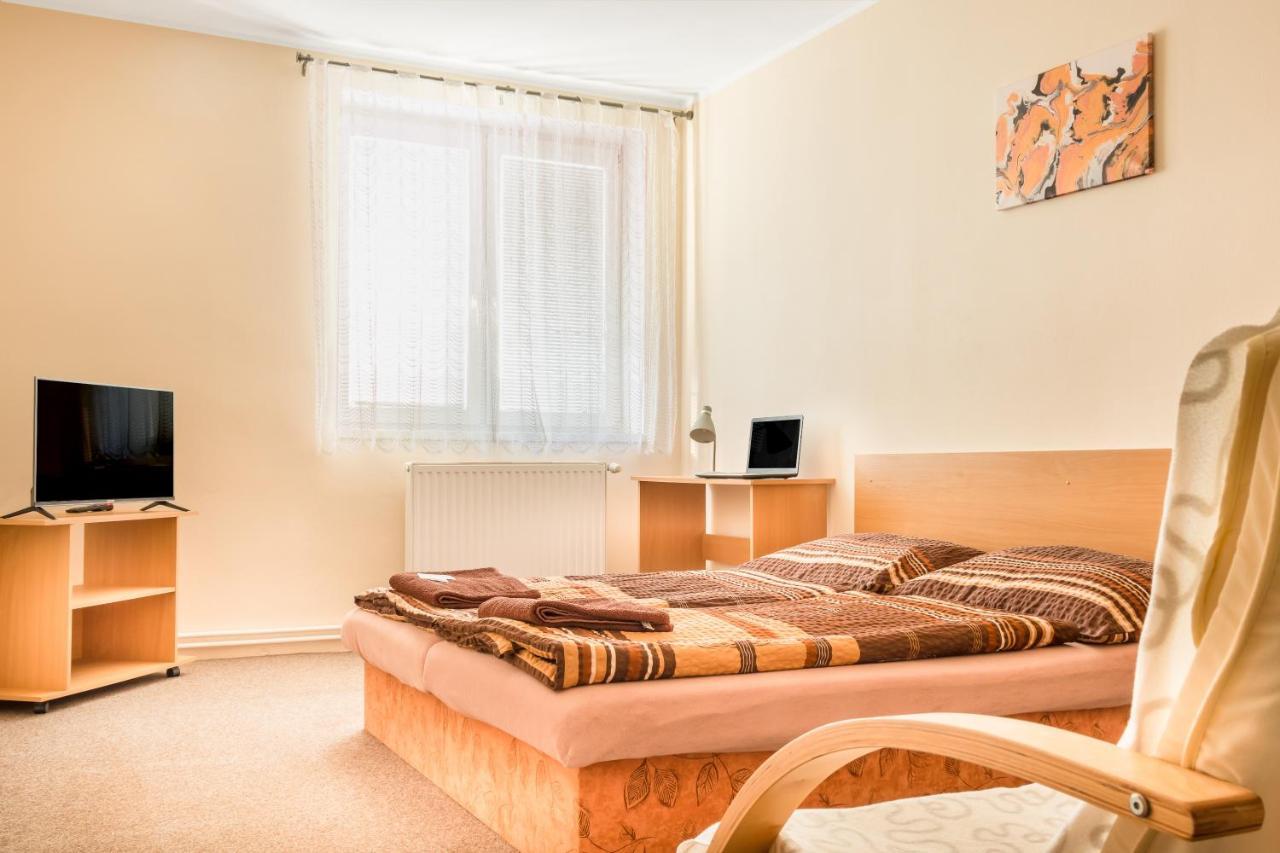 Hotel Zannam Brno Esterno foto