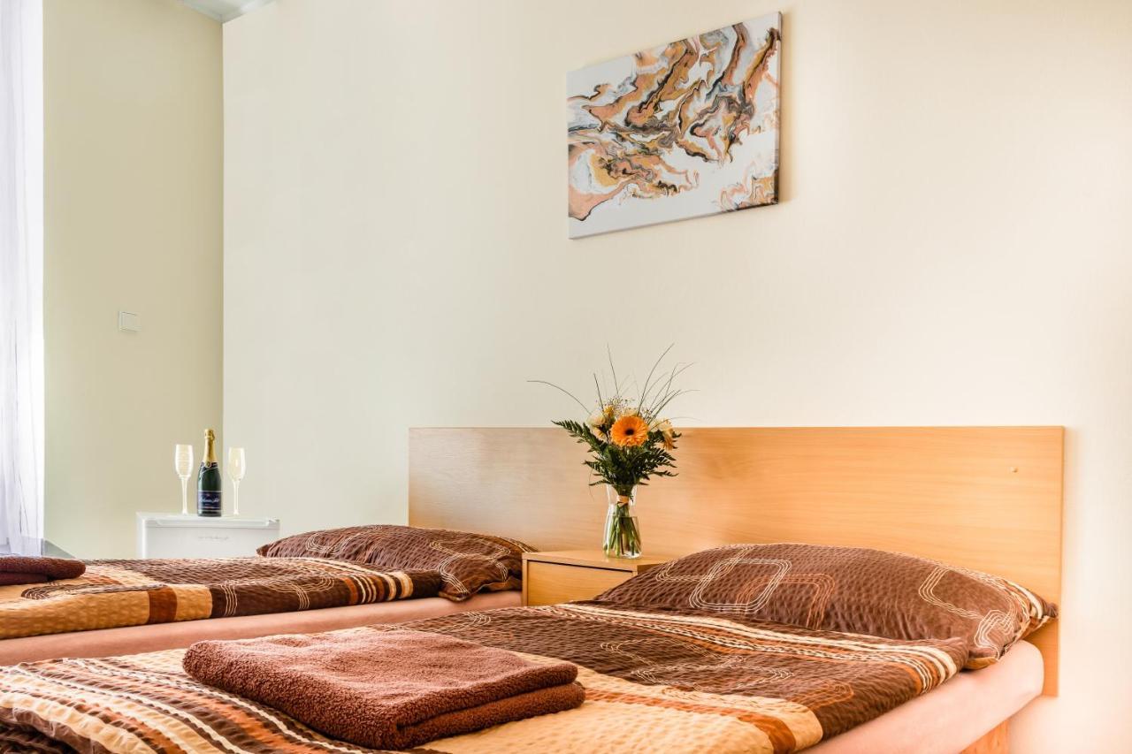 Hotel Zannam Brno Esterno foto